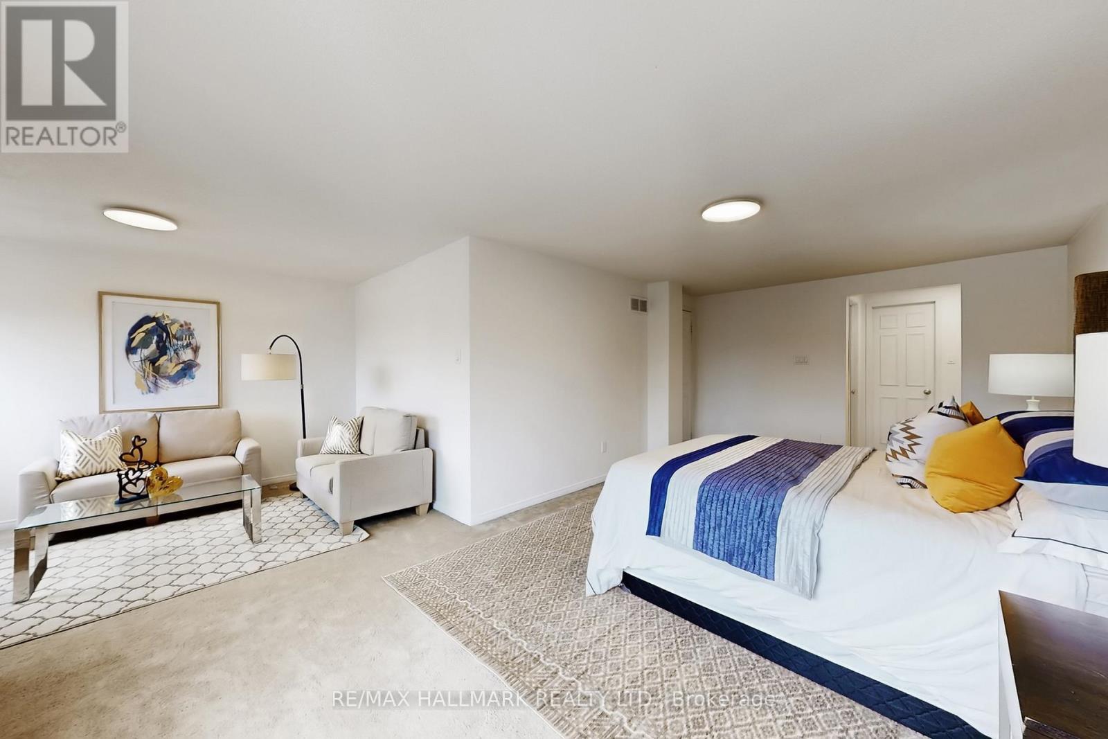 69 Dunbarton Court, Richmond Hill, ON - Indoor Photo Showing Bedroom