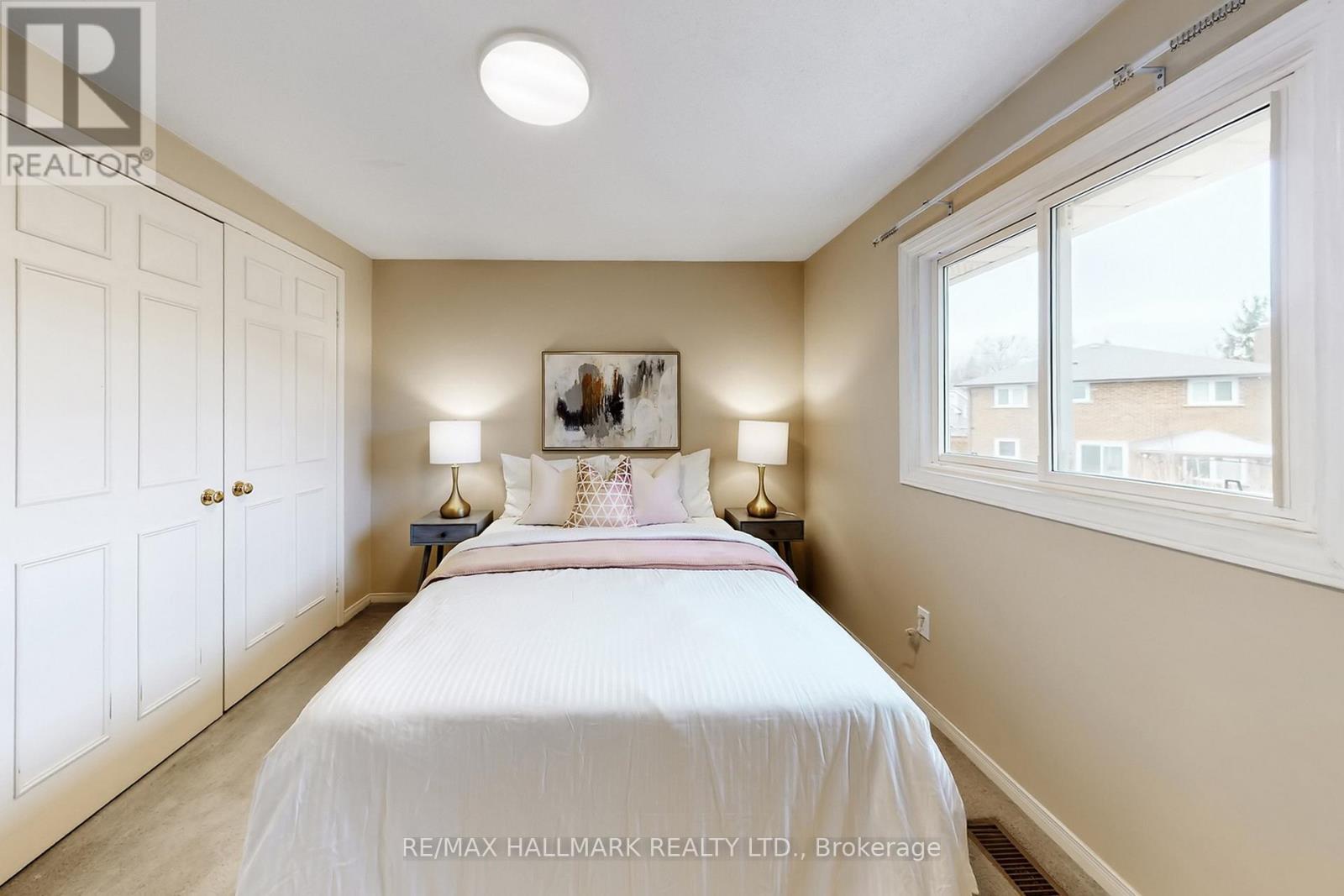 69 Dunbarton Court, Richmond Hill, ON - Indoor Photo Showing Bedroom