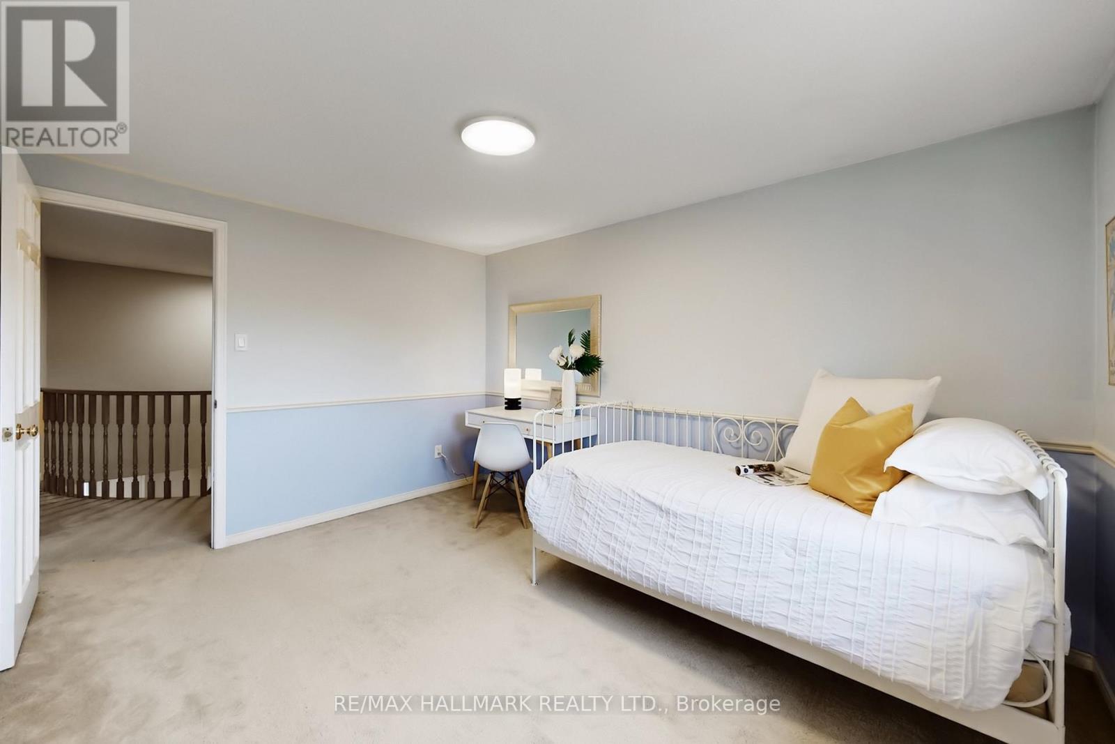 69 Dunbarton Court, Richmond Hill, ON - Indoor Photo Showing Bedroom