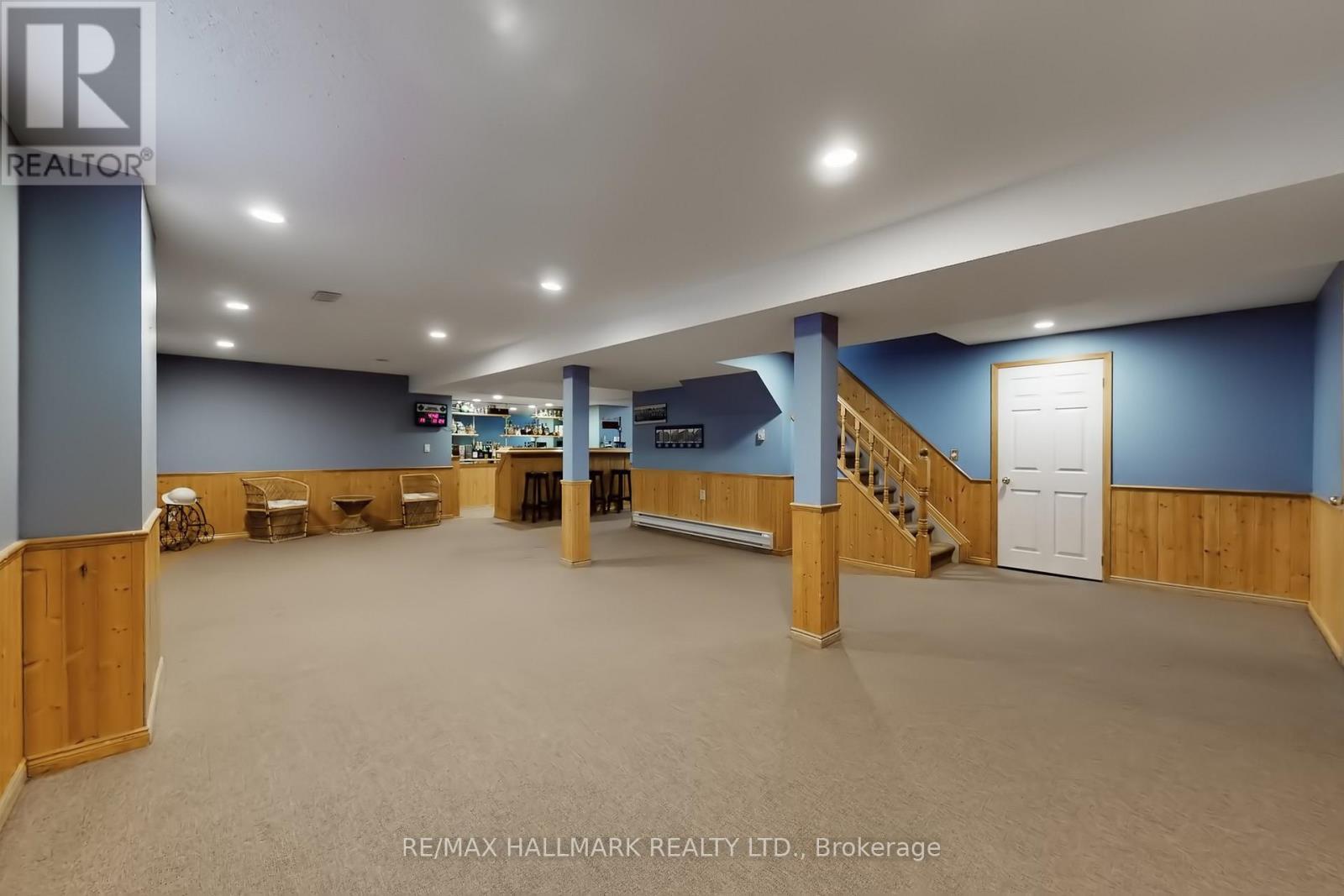 69 Dunbarton Court, Richmond Hill, ON - Indoor Photo Showing Other Room