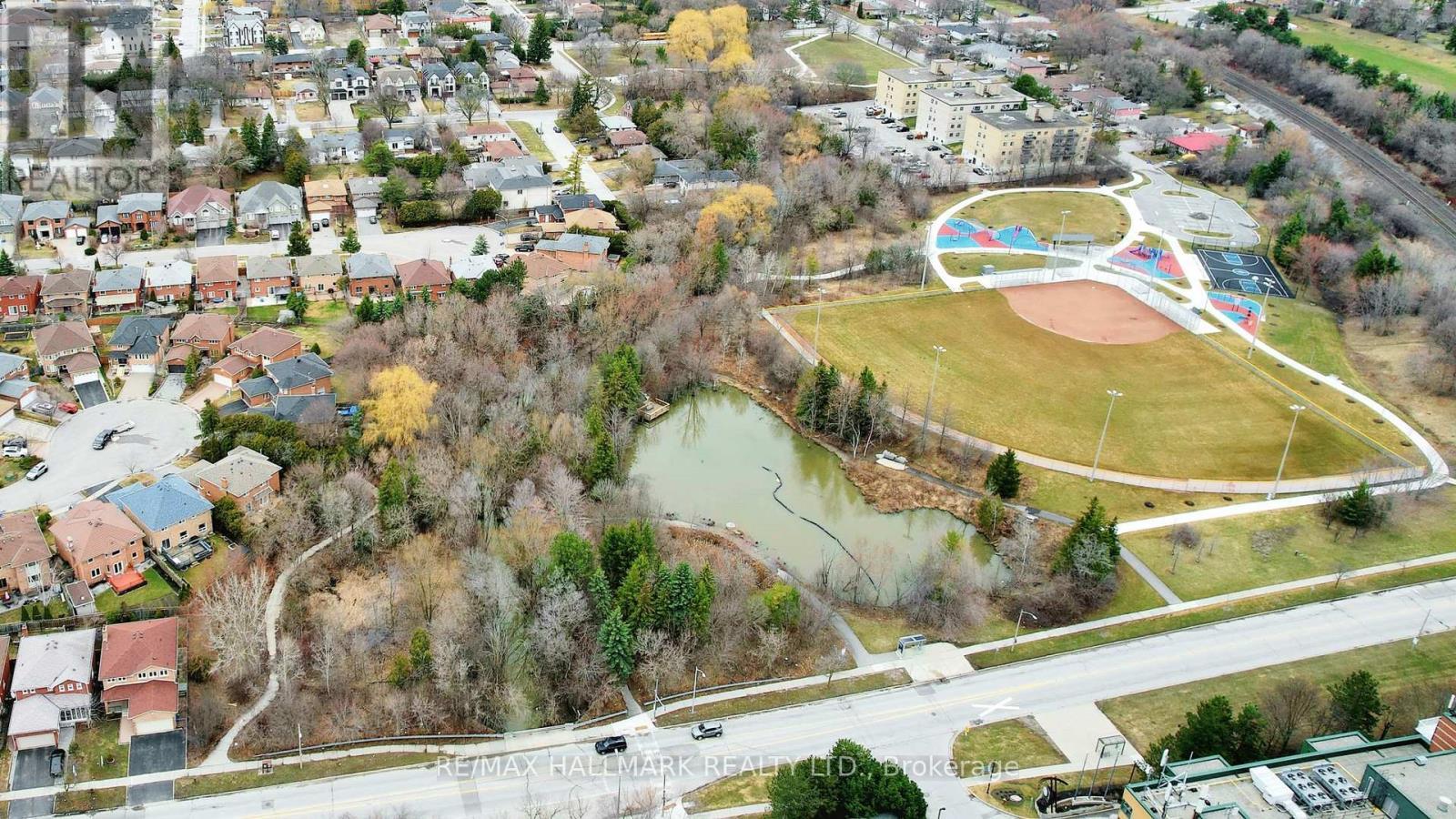 69 Dunbarton Court, Richmond Hill, ON - Outdoor With View