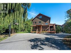 1702 Thornber Street Summerland, BC V0H 1Z9