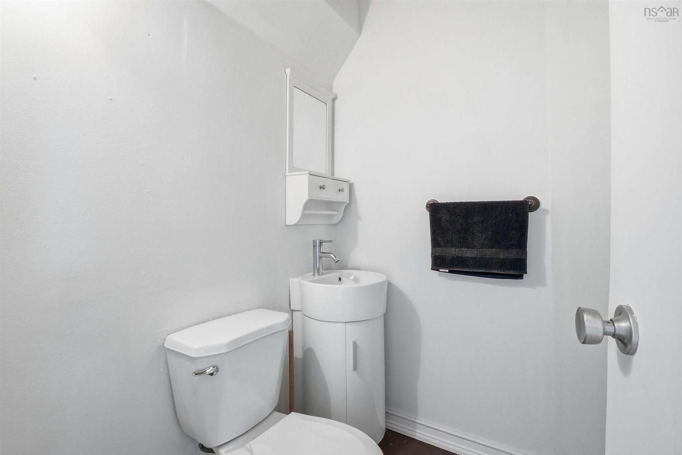 35 Limerick Road, Halifax, NS