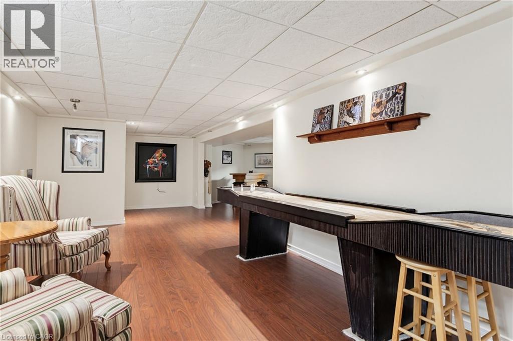 106 Maple Drive, Hamilton, ON - Indoor Photo Showing Other Room