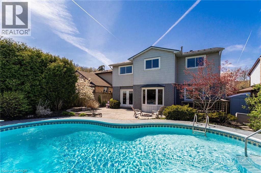 106 Maple Drive, Hamilton, ON - Outdoor With In Ground Pool