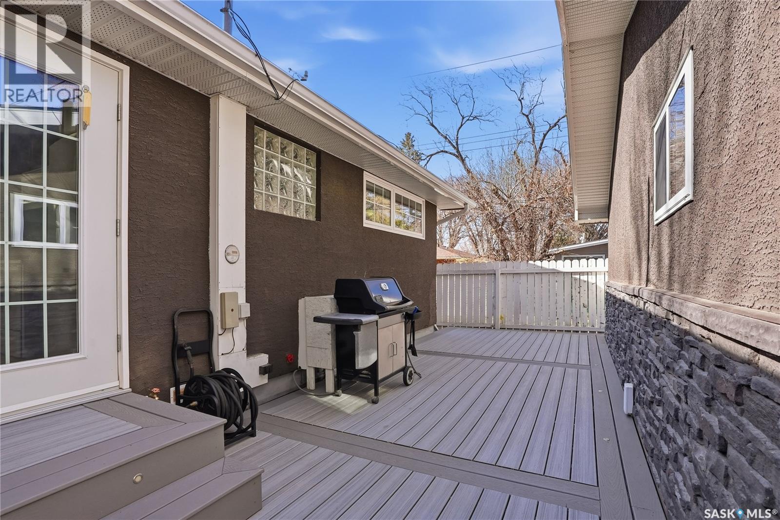 2 Hardy Crescent, Saskatoon, SK - Outdoor With Deck Patio Veranda With Exterior