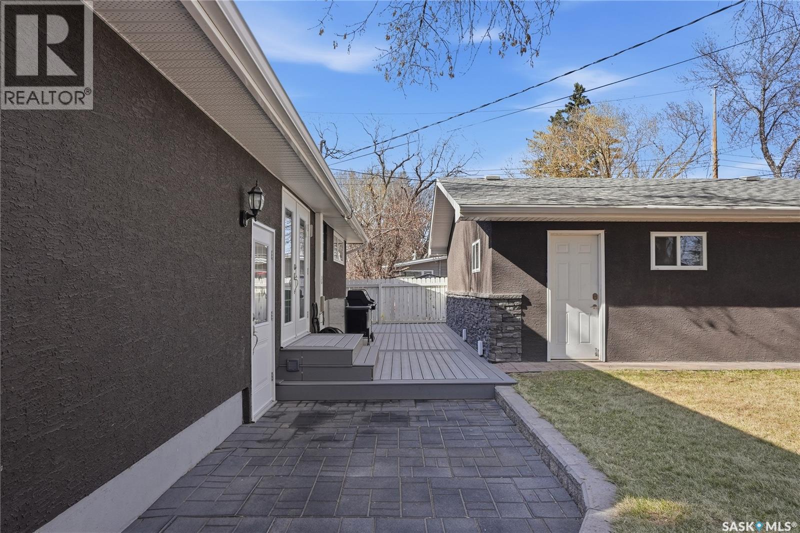 2 Hardy Crescent, Saskatoon, SK - Outdoor