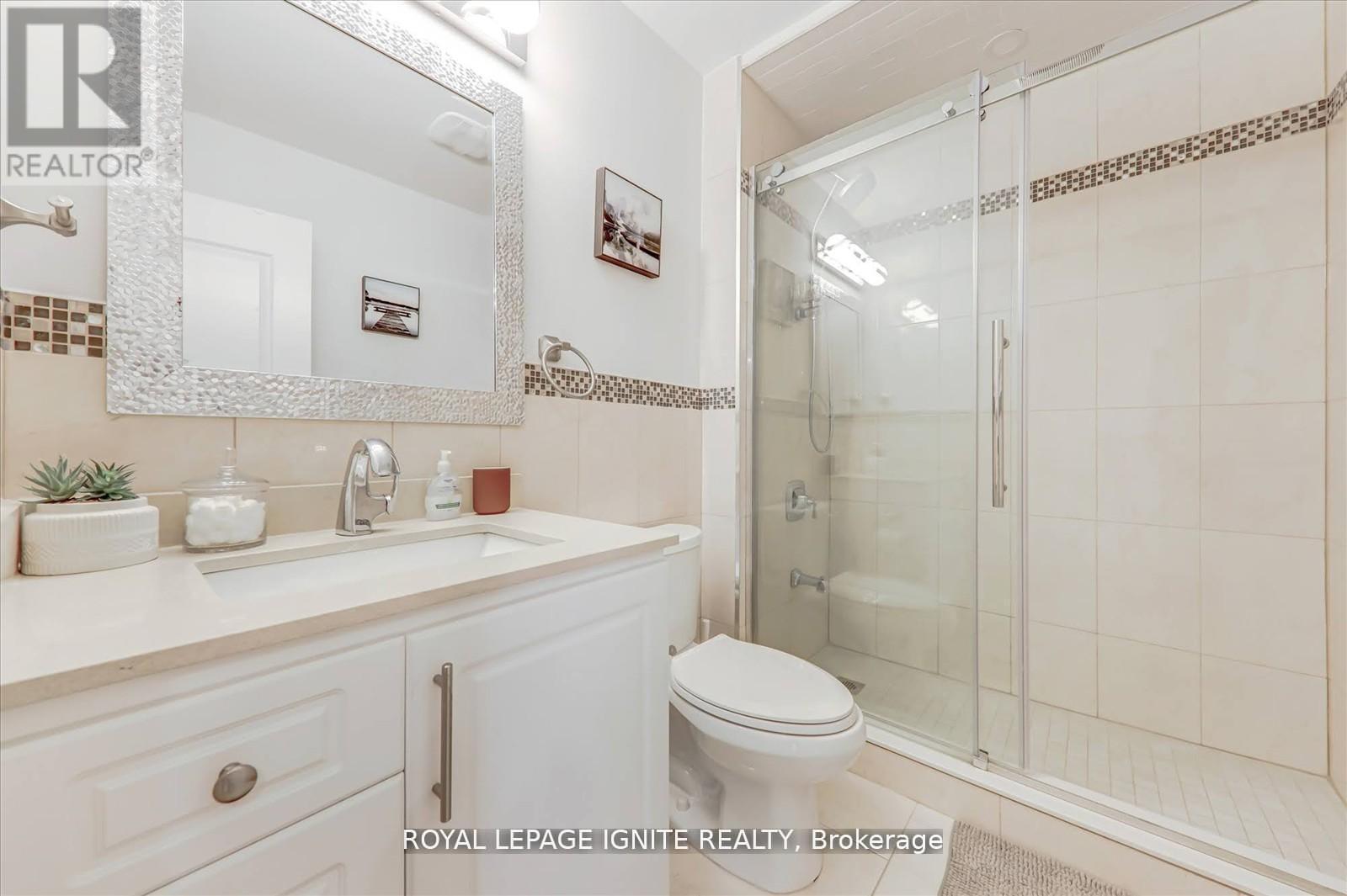 4023 Bishopstoke Lane, Mississauga, ON - Indoor Photo Showing Bathroom