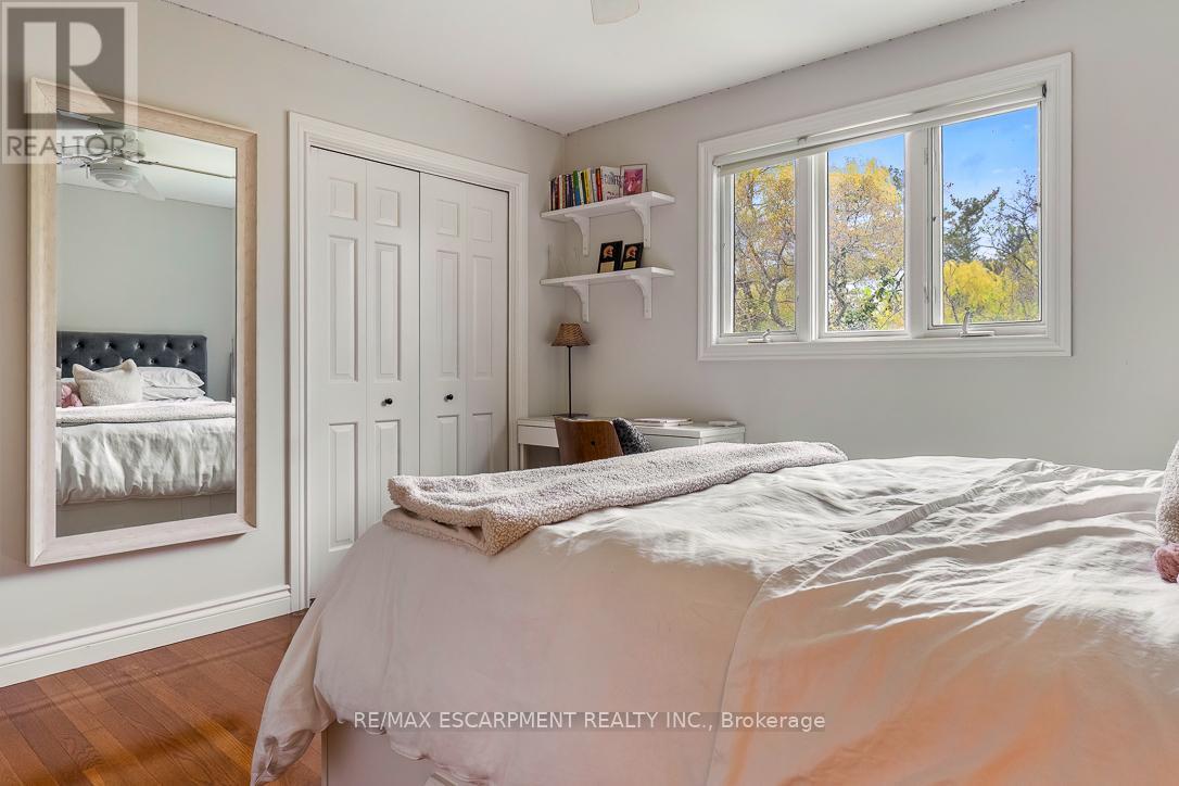1067 Fair Birch Drive, Mississauga, ON - Indoor Photo Showing Bedroom