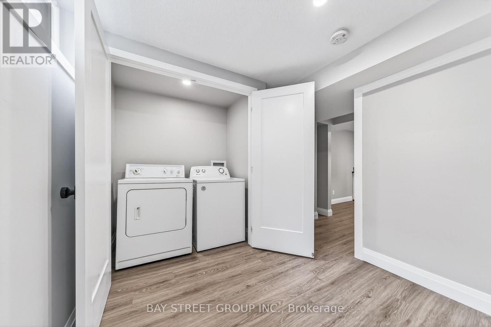 41 Helene Crescent, Waterloo, ON - Indoor Photo Showing Laundry Room