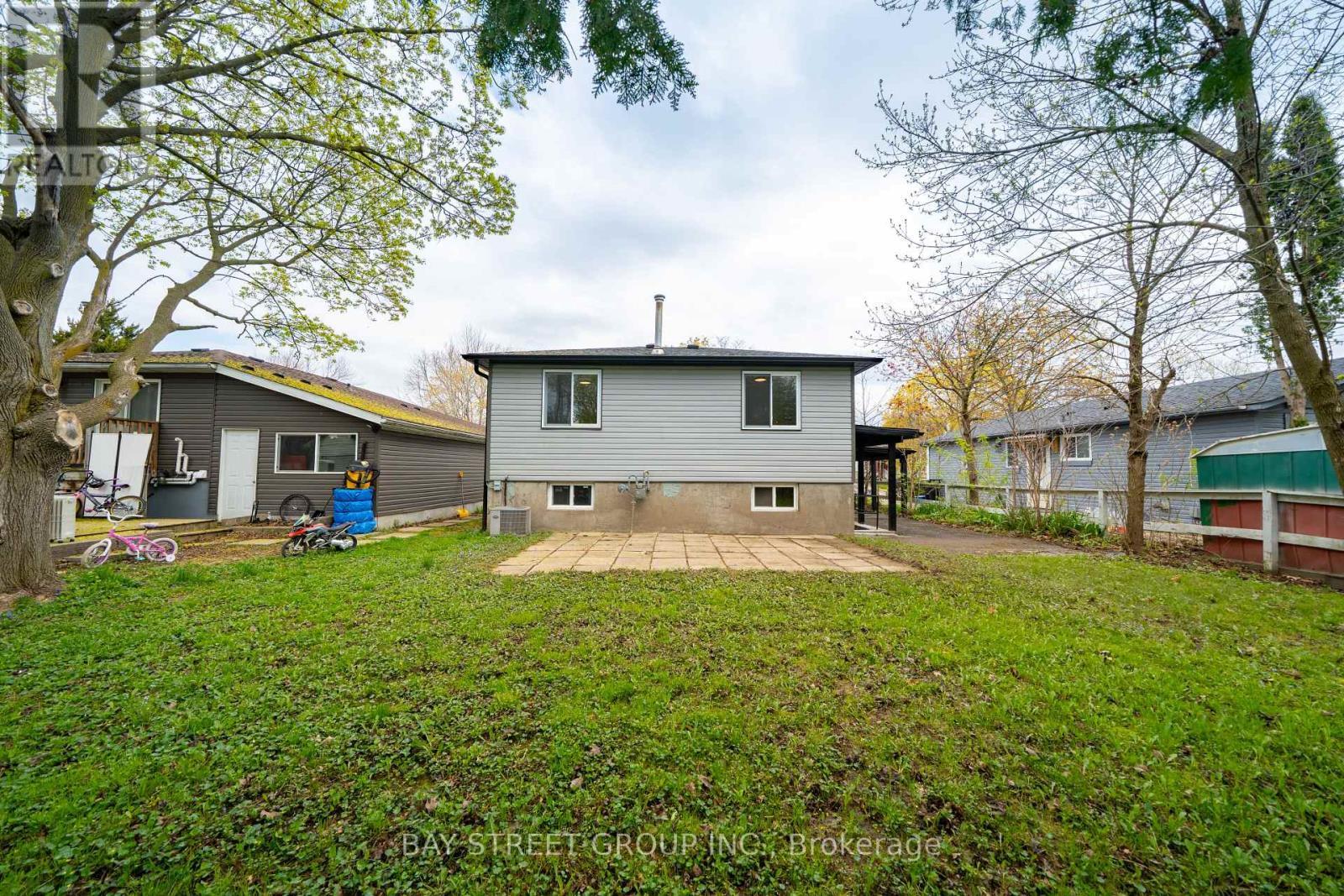 41 Helene Crescent, Waterloo, ON - Outdoor