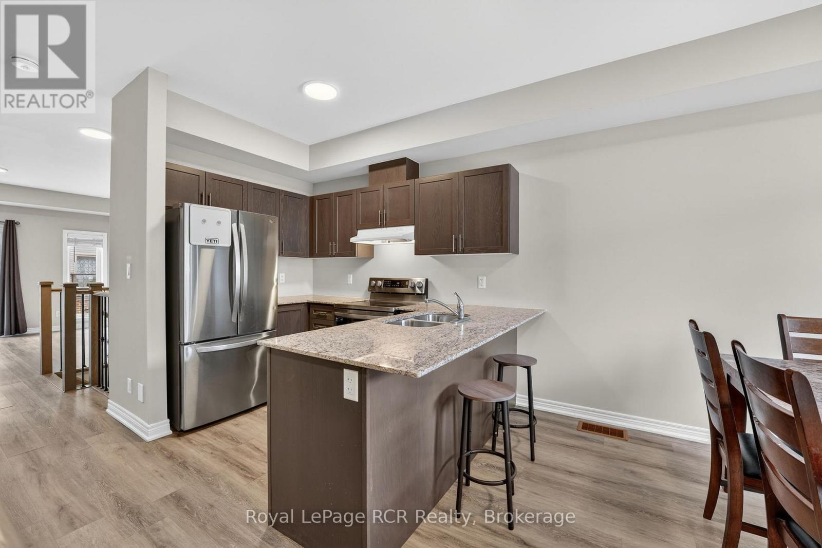 45 Winters Crescent, Collingwood, ON - Indoor Photo Showing Kitchen With Double Sink
