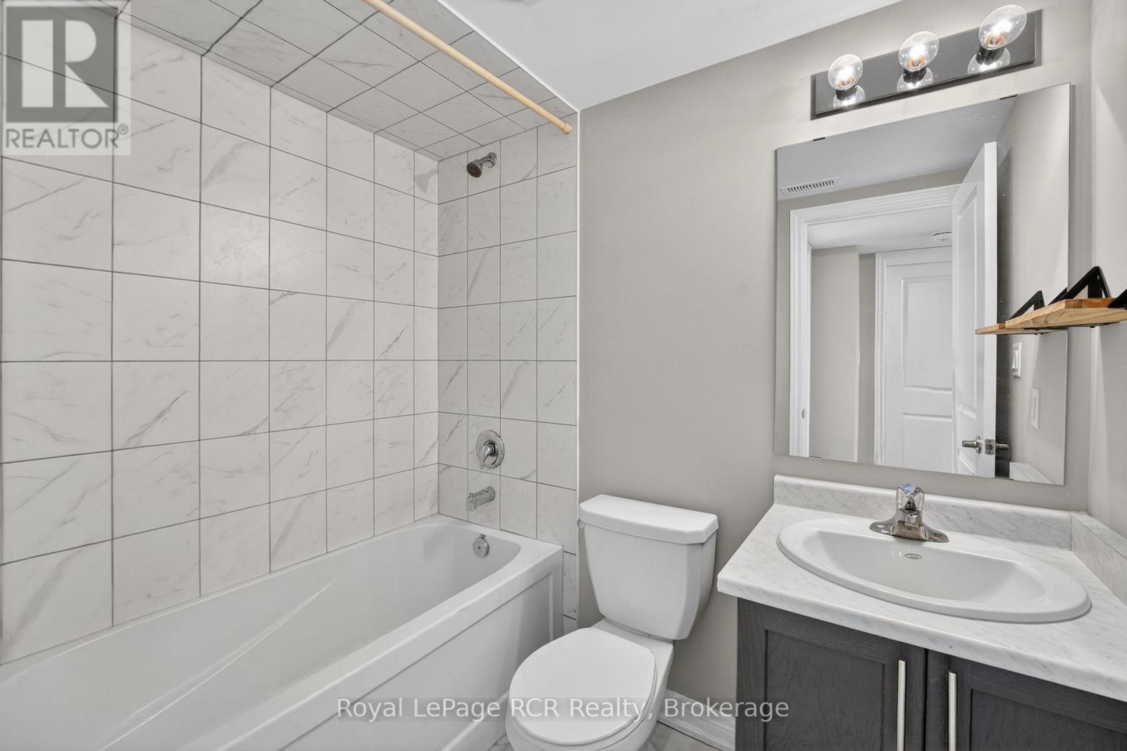 45 Winters Crescent, Collingwood, ON - Indoor Photo Showing Bathroom