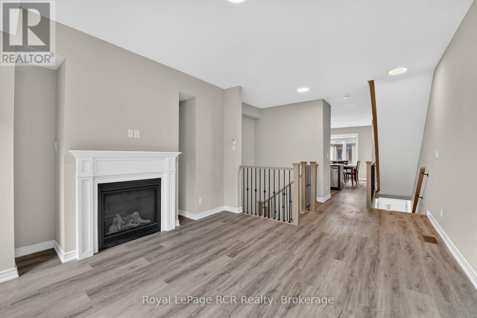 45 Winters Crescent, Collingwood, ON - Indoor Photo Showing Living Room With Fireplace