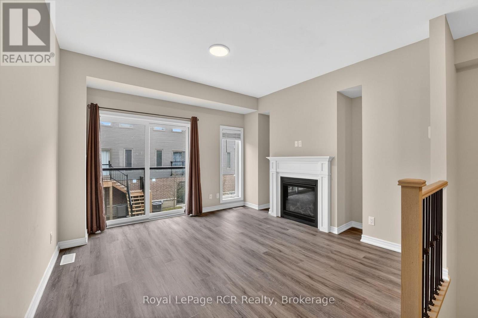 45 Winters Crescent, Collingwood, ON - Indoor Photo Showing Living Room With Fireplace
