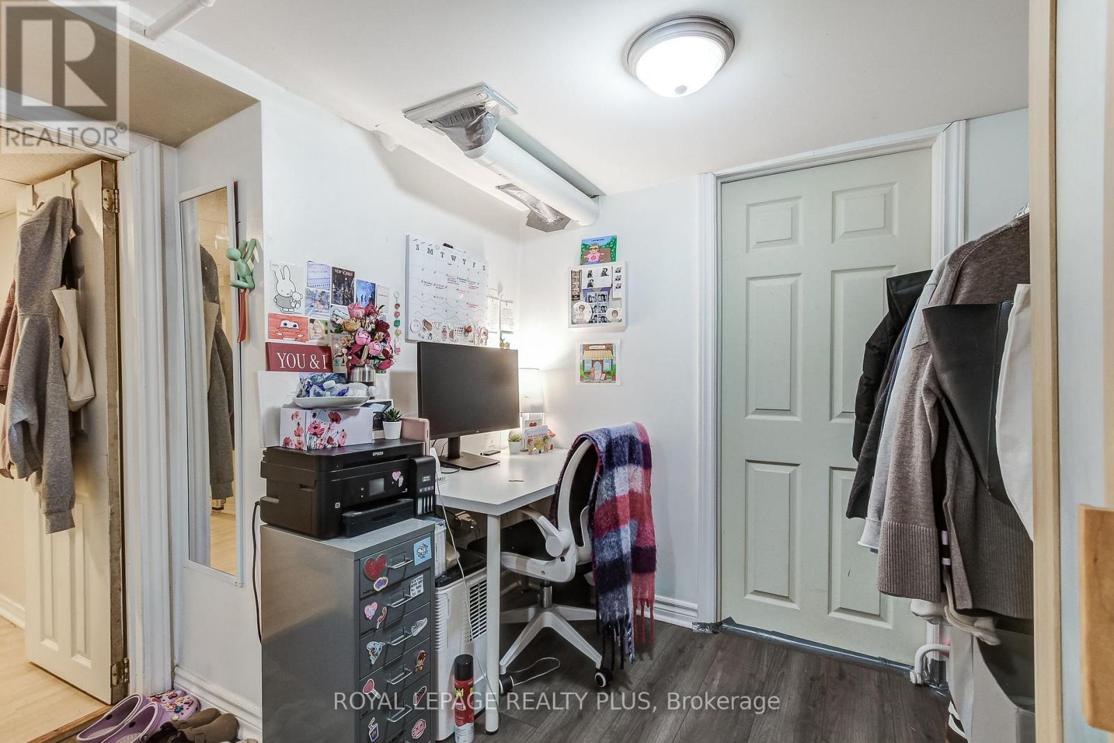 105 Hillview Street, Hamilton, ON - Indoor