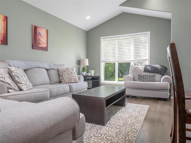 321 Mclean Ave, Selkirk, MB