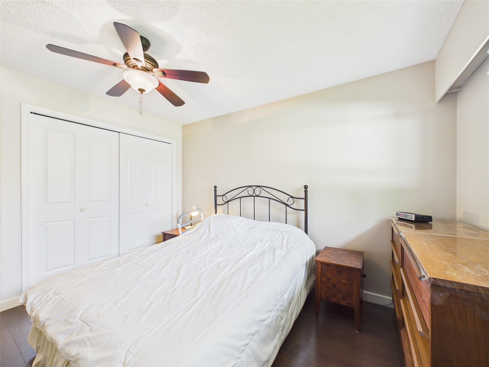 623 Devon Street, Creston, BC - Indoor Photo Showing Bedroom