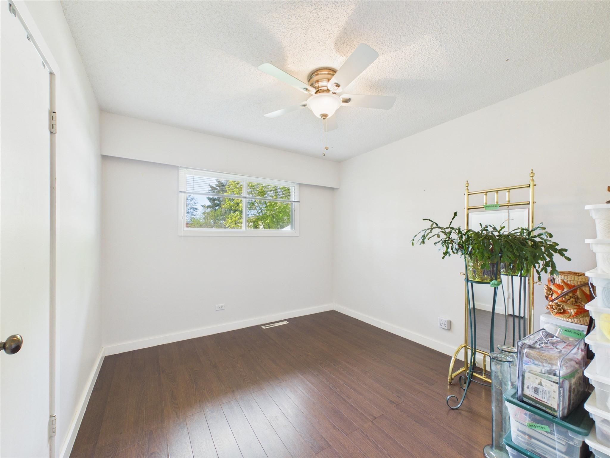 623 Devon Street, Creston, BC - Indoor Photo Showing Other Room