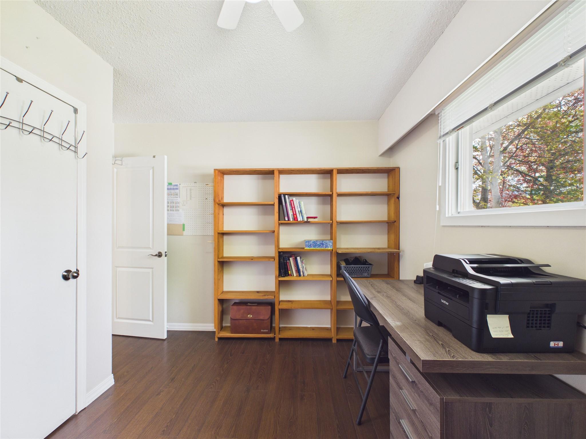 623 Devon Street, Creston, BC - Indoor