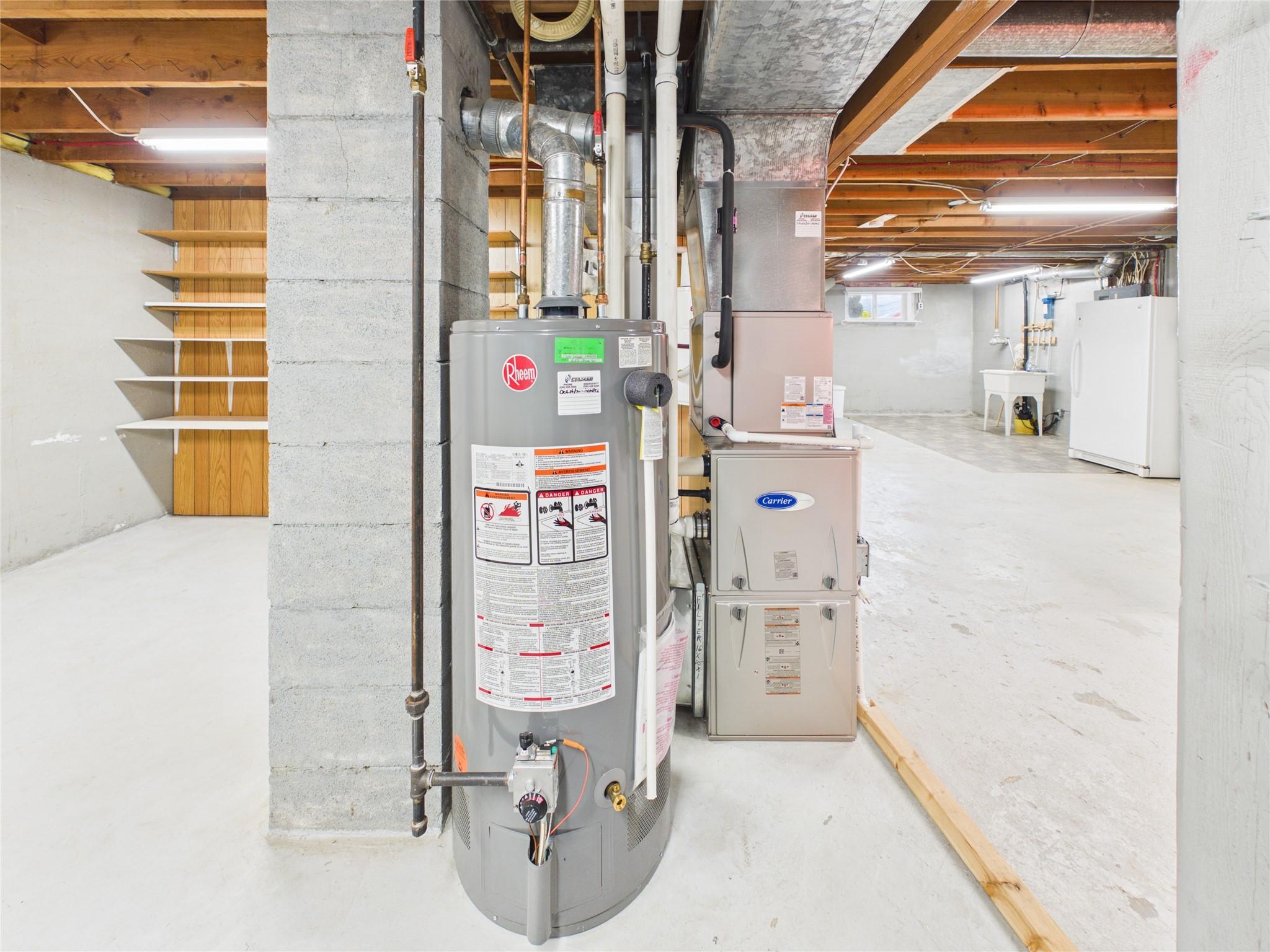 623 Devon Street, Creston, BC - Indoor Photo Showing Basement