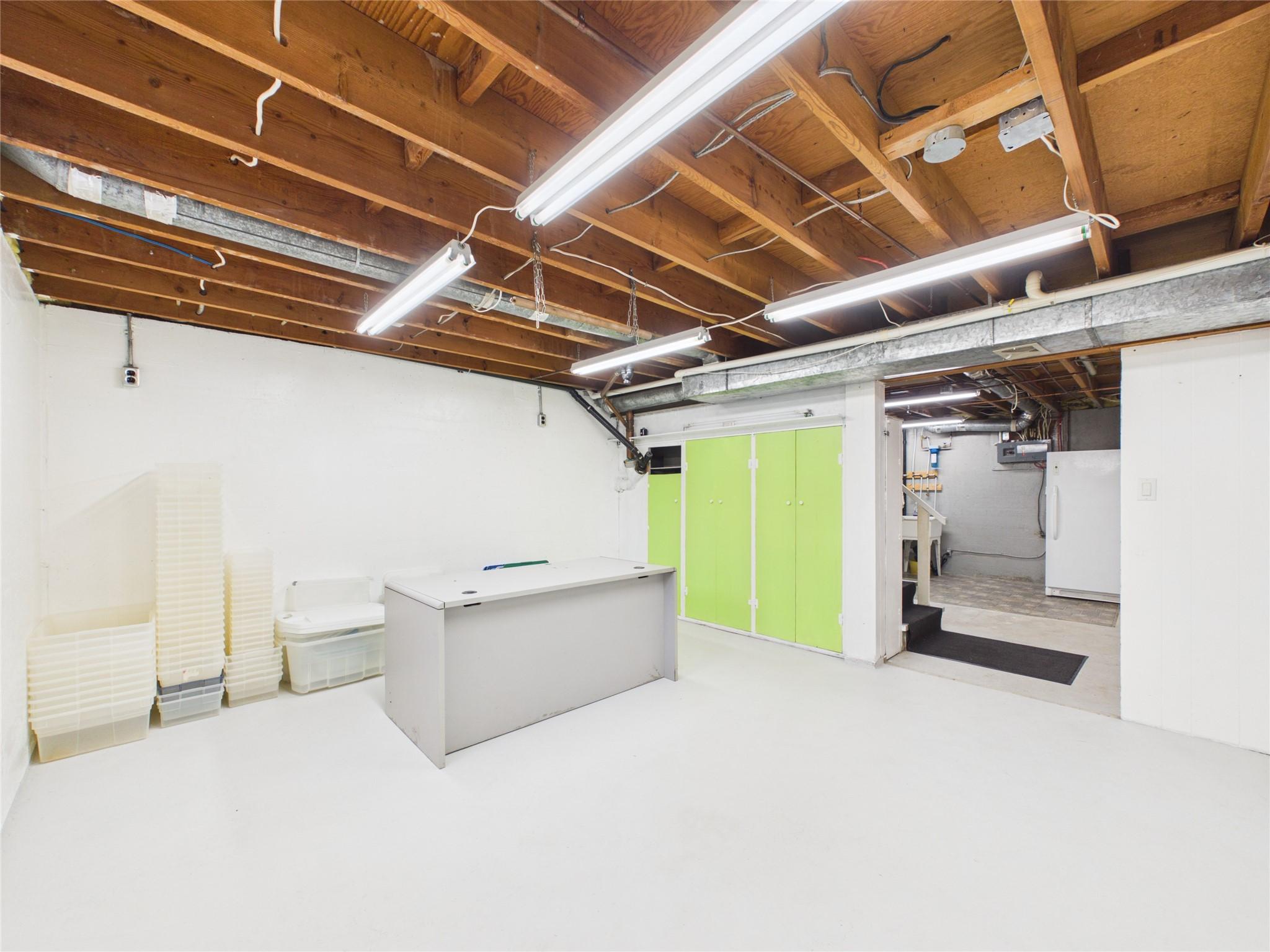 623 Devon Street, Creston, BC - Indoor Photo Showing Basement