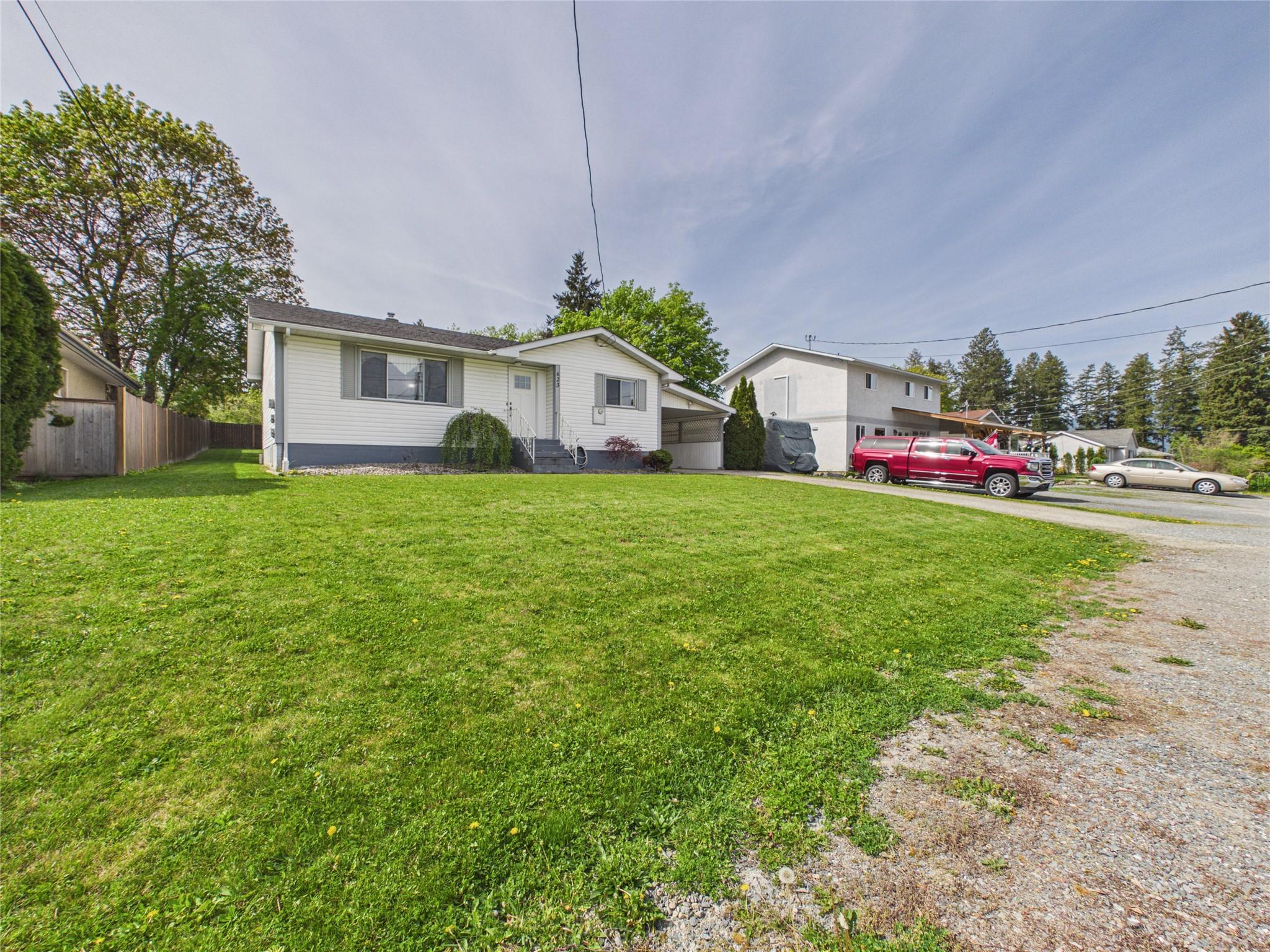 623 Devon Street, Creston, BC - Outdoor