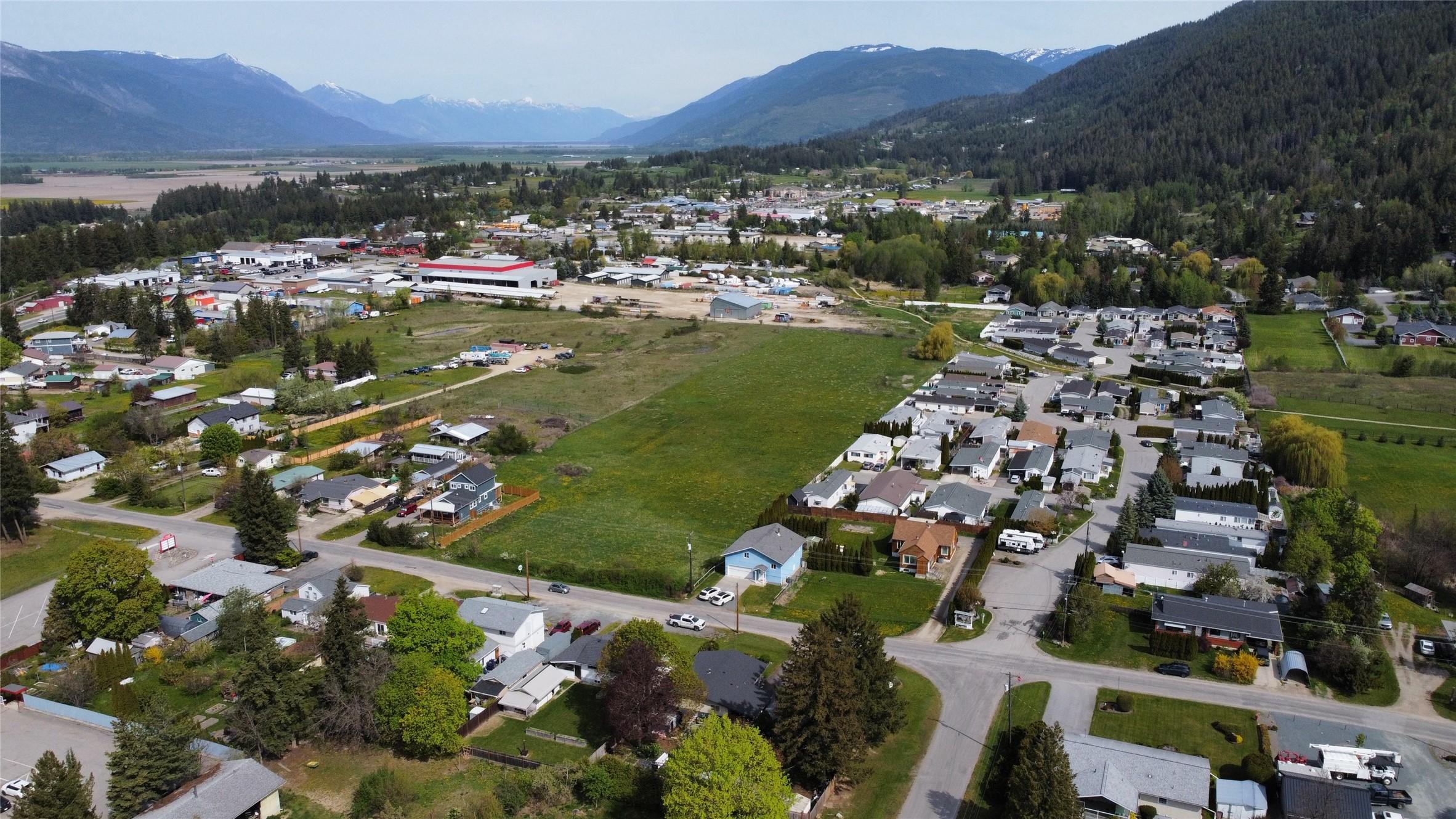 623 Devon Street, Creston, BC - Outdoor With View