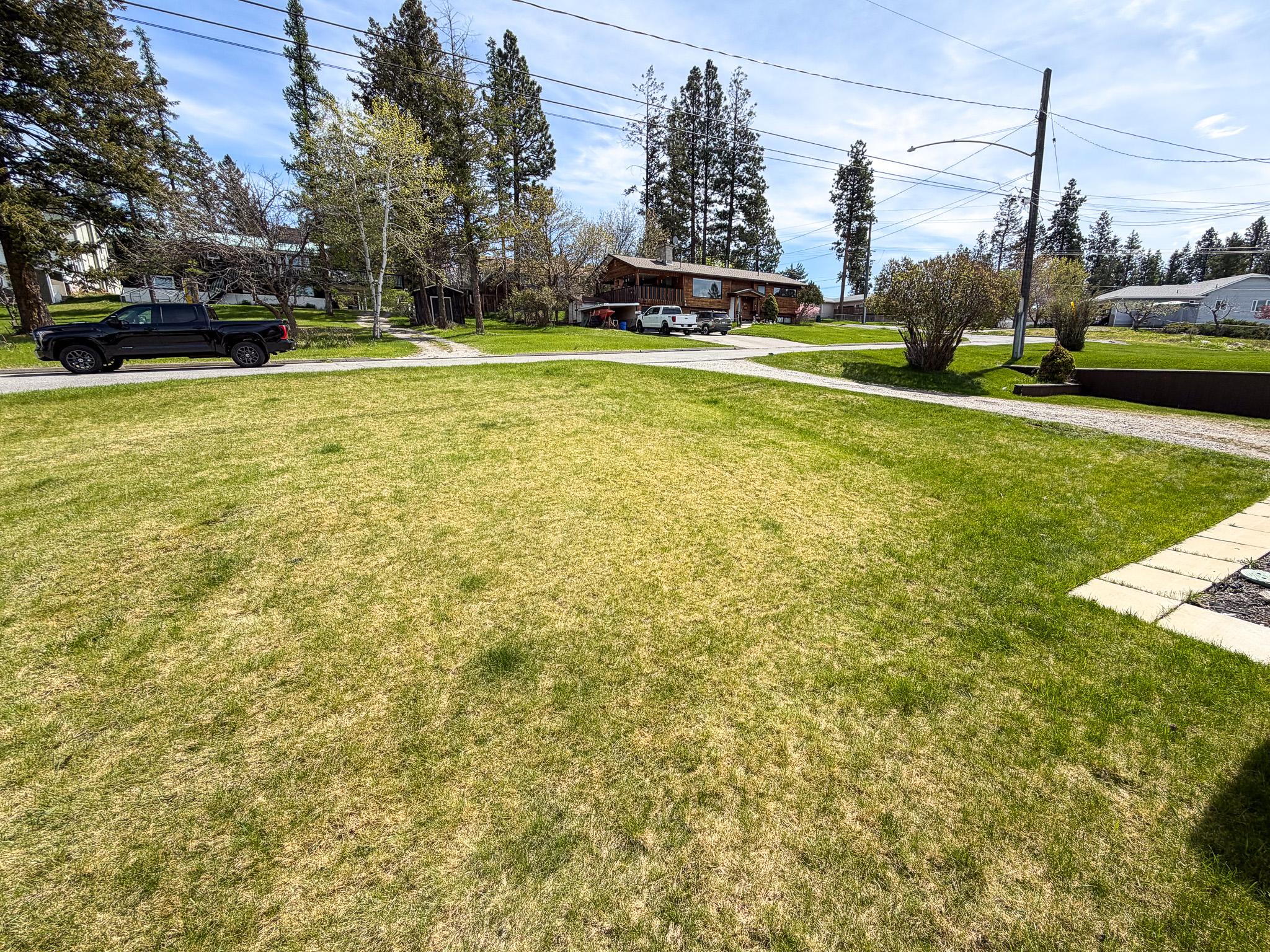 811 28Th Avenue, Cranbrook, BC - Outdoor