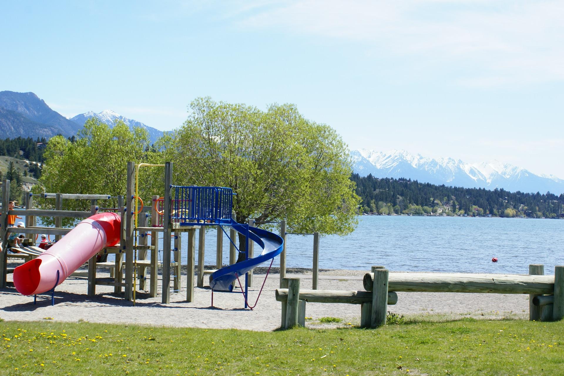 3302-205 Third Avenue, Invermere, BC - Outdoor With Body Of Water With View