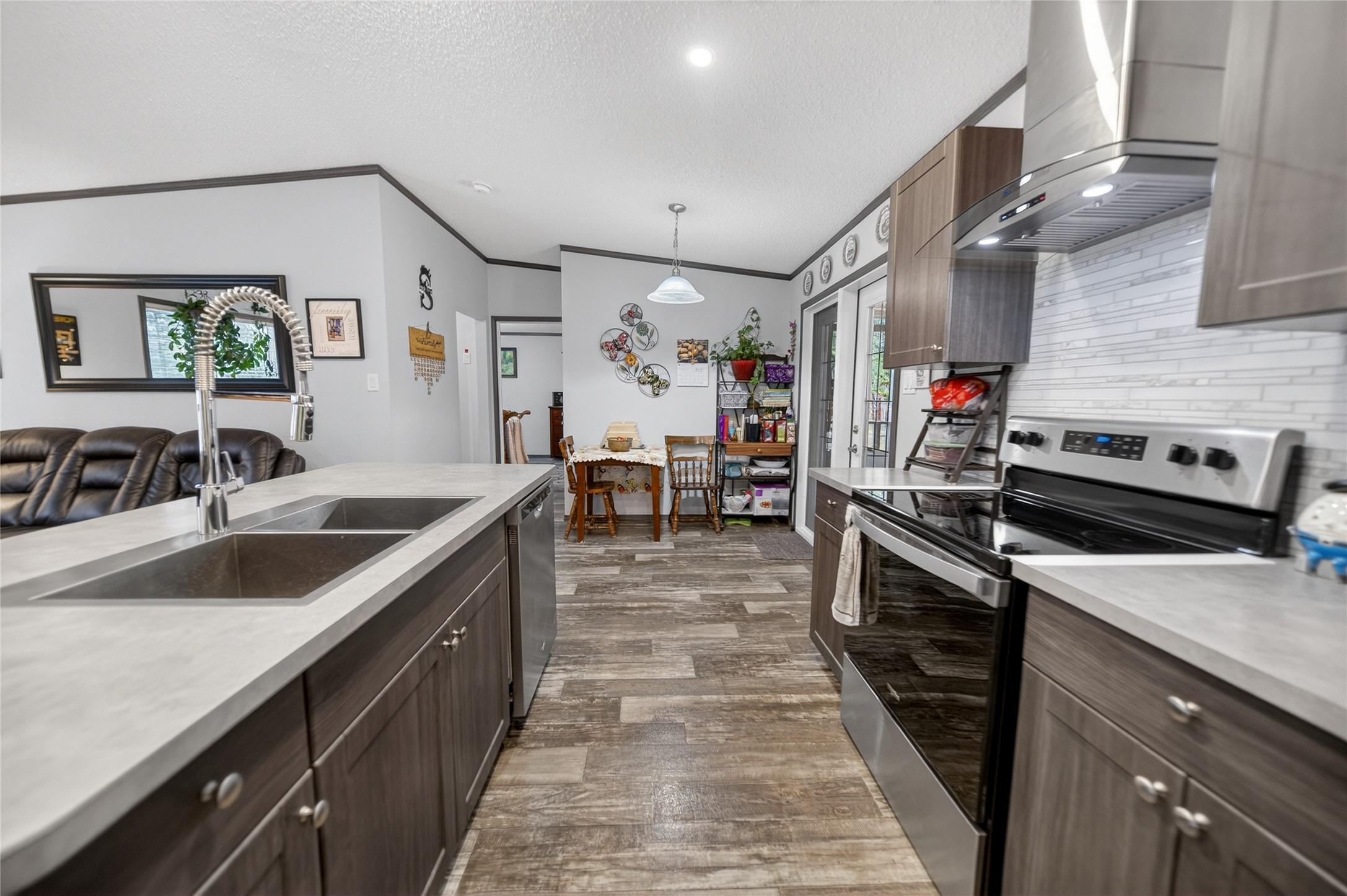 6230 Wolf Creek Road, Wasa, BC