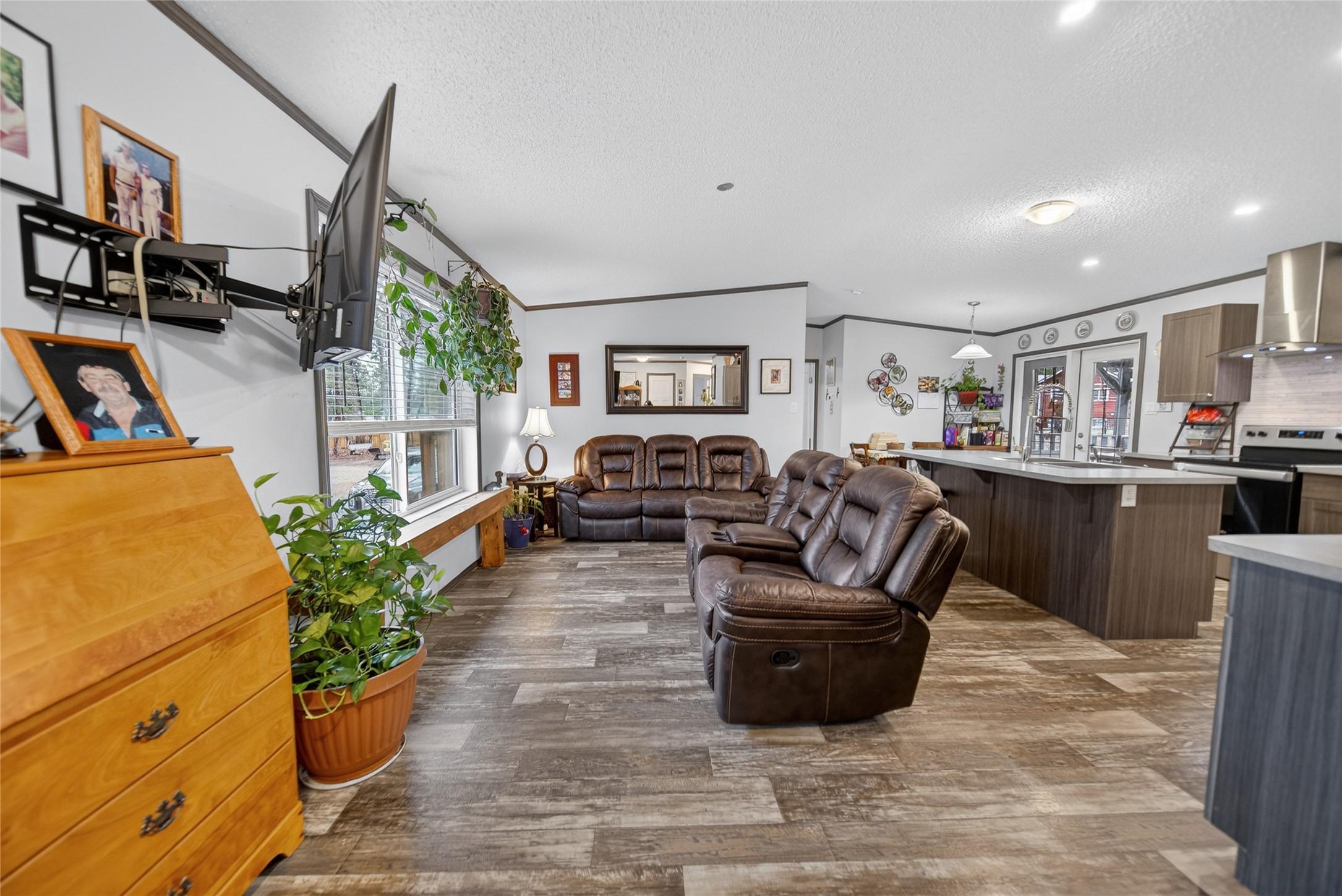 6230 Wolf Creek Road, Wasa, BC