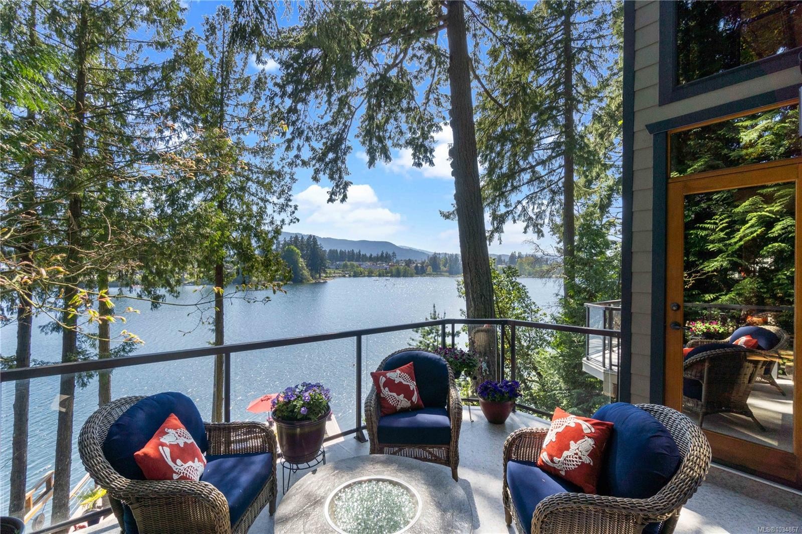 211 Ferntree Pl, Nanaimo, BC