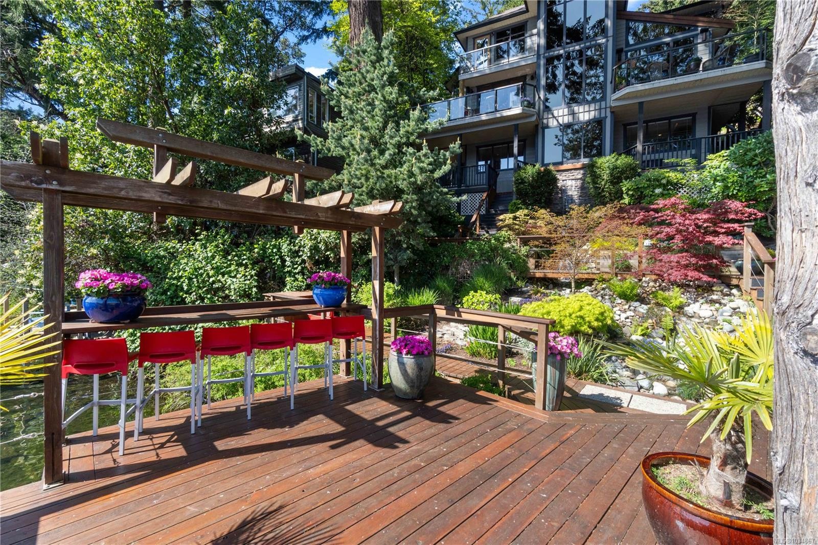 211 Ferntree Pl, Nanaimo, BC