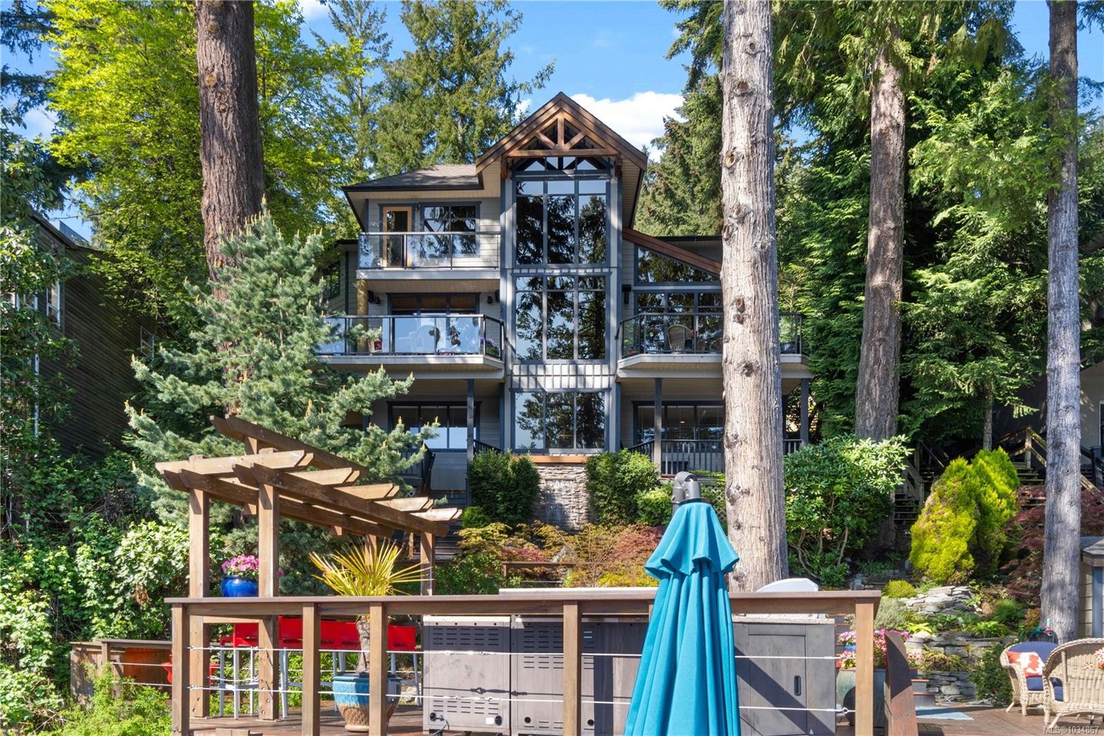 211 Ferntree Pl, Nanaimo, BC
