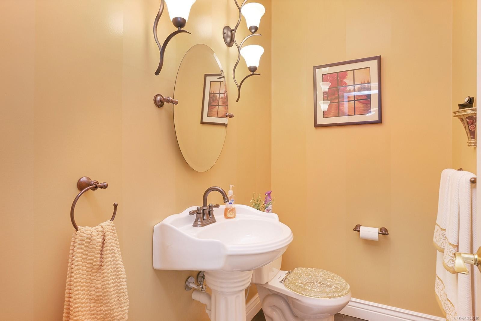 1781 Thurber Rd, Comox, BC