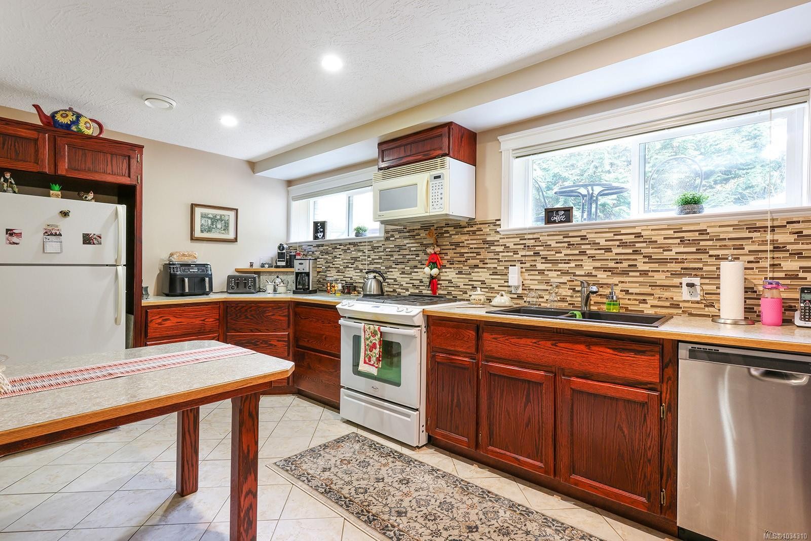 1781 Thurber Rd, Comox, BC
