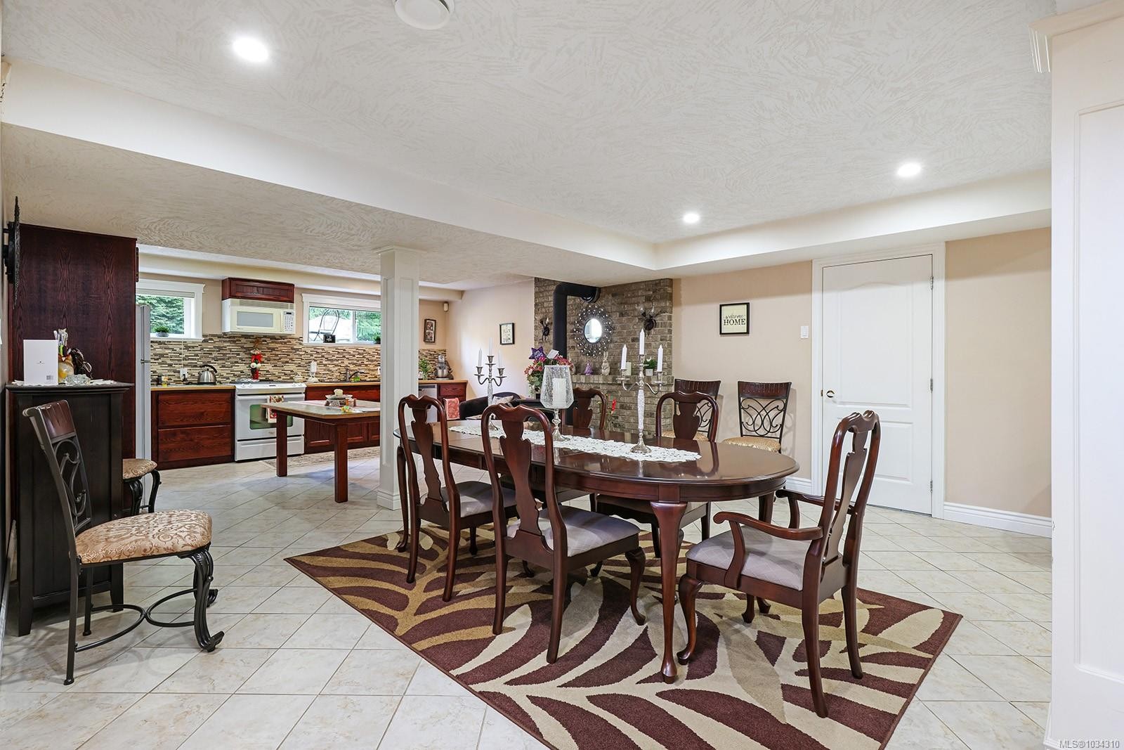 1781 Thurber Rd, Comox, BC