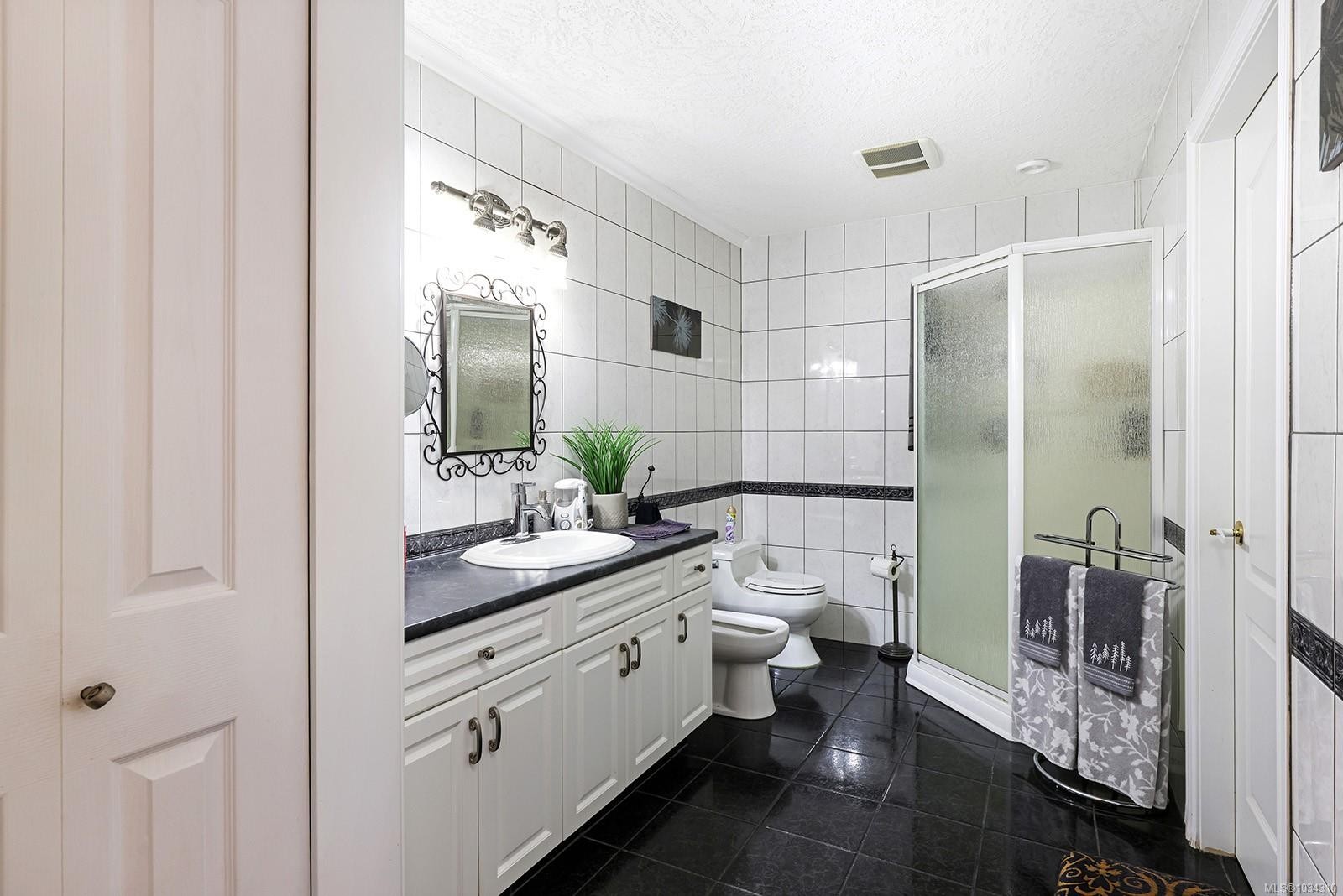 1781 Thurber Rd, Comox, BC