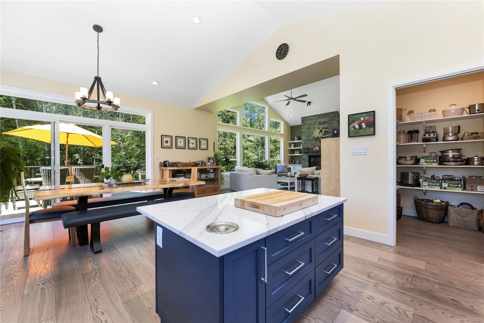 7586 Somenos Rd, Duncan, BC