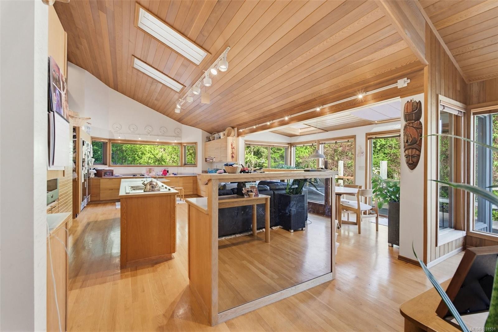 5630 Batu Rd, Saanich, BC