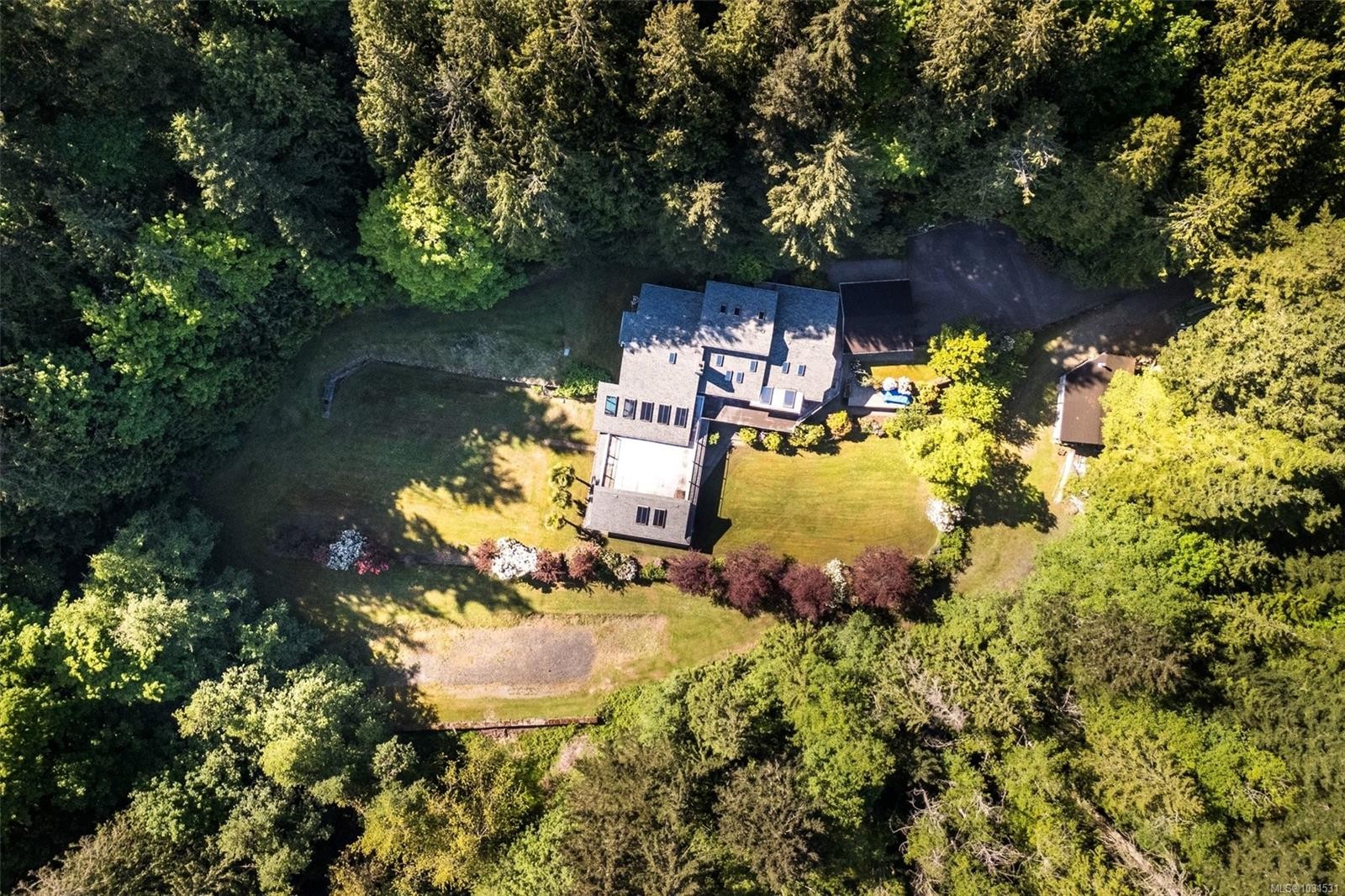 5630 Batu Rd, Saanich, BC