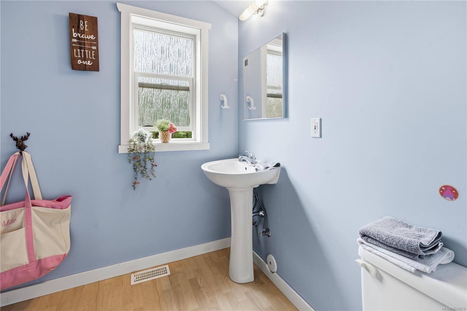 1302 Victoria Rd, Ucluelet, BC