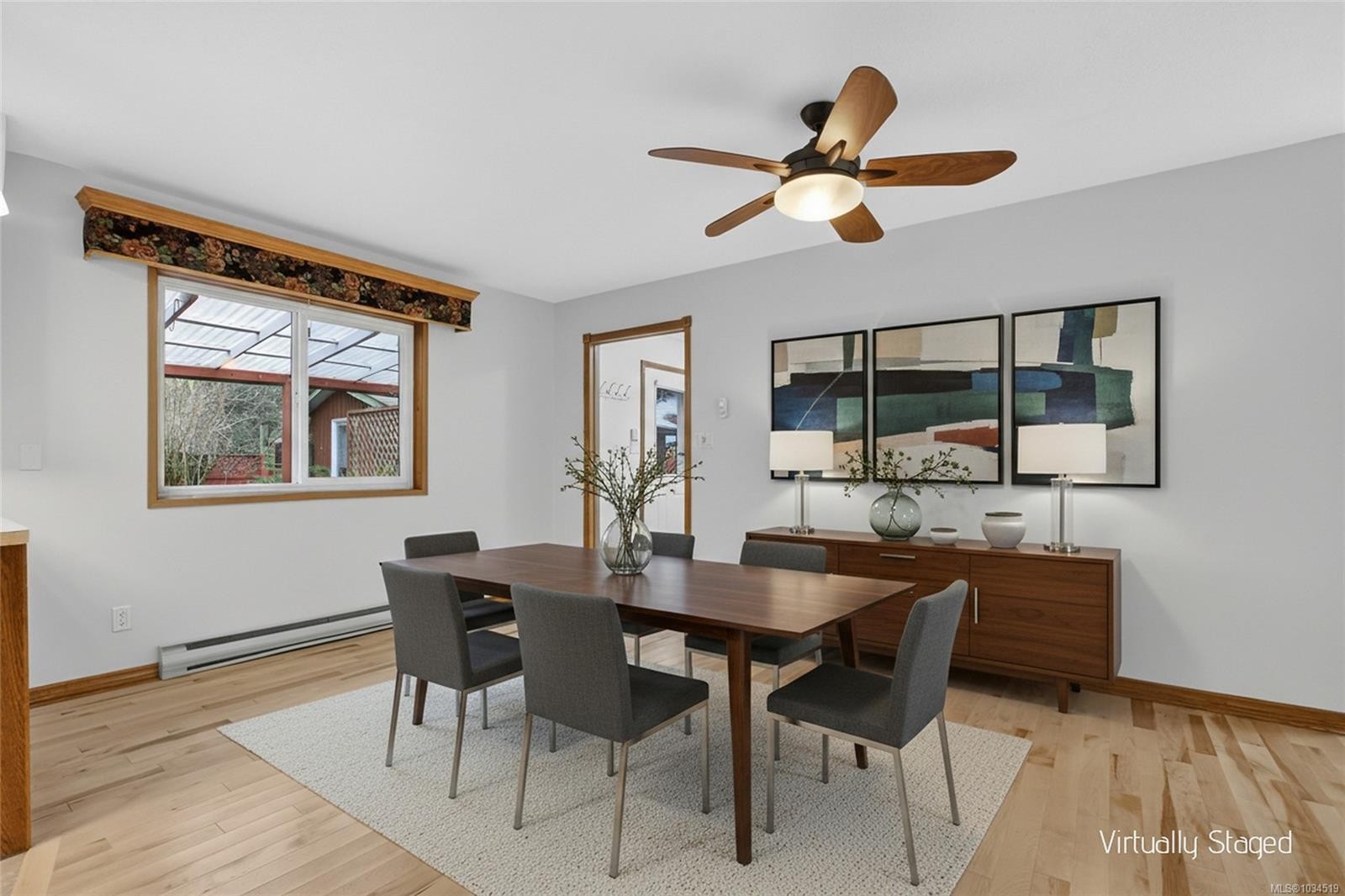 8071 Queen St, Crofton, BC
