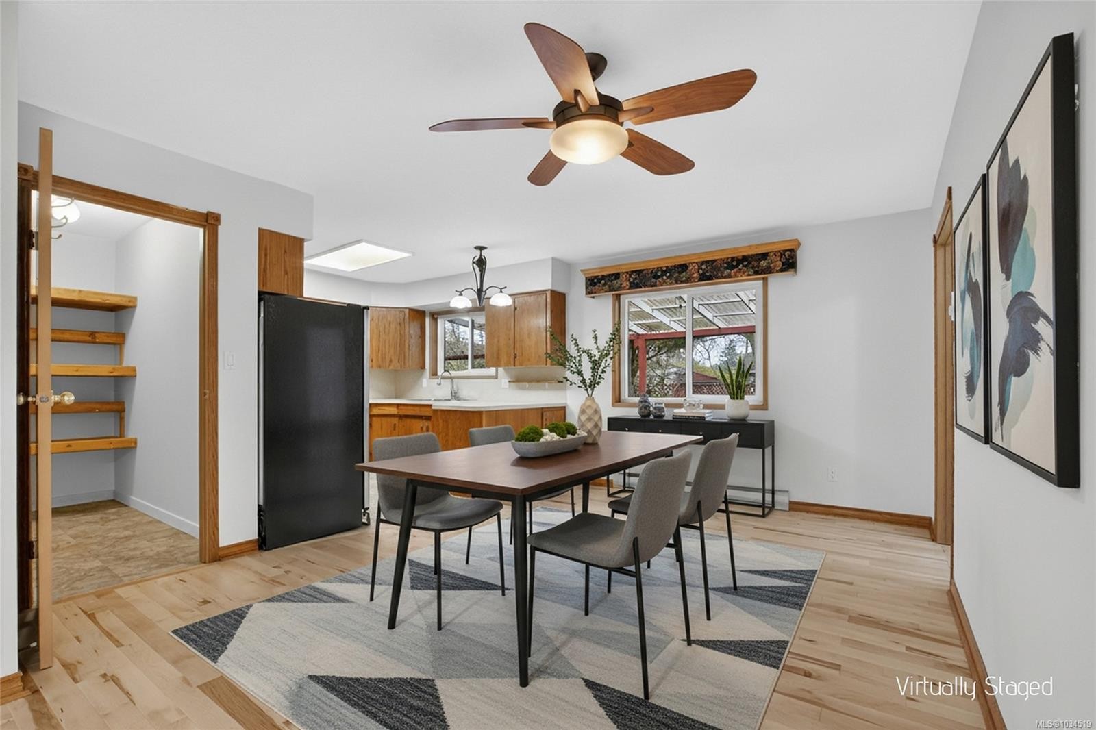 8071 Queen St, Crofton, BC