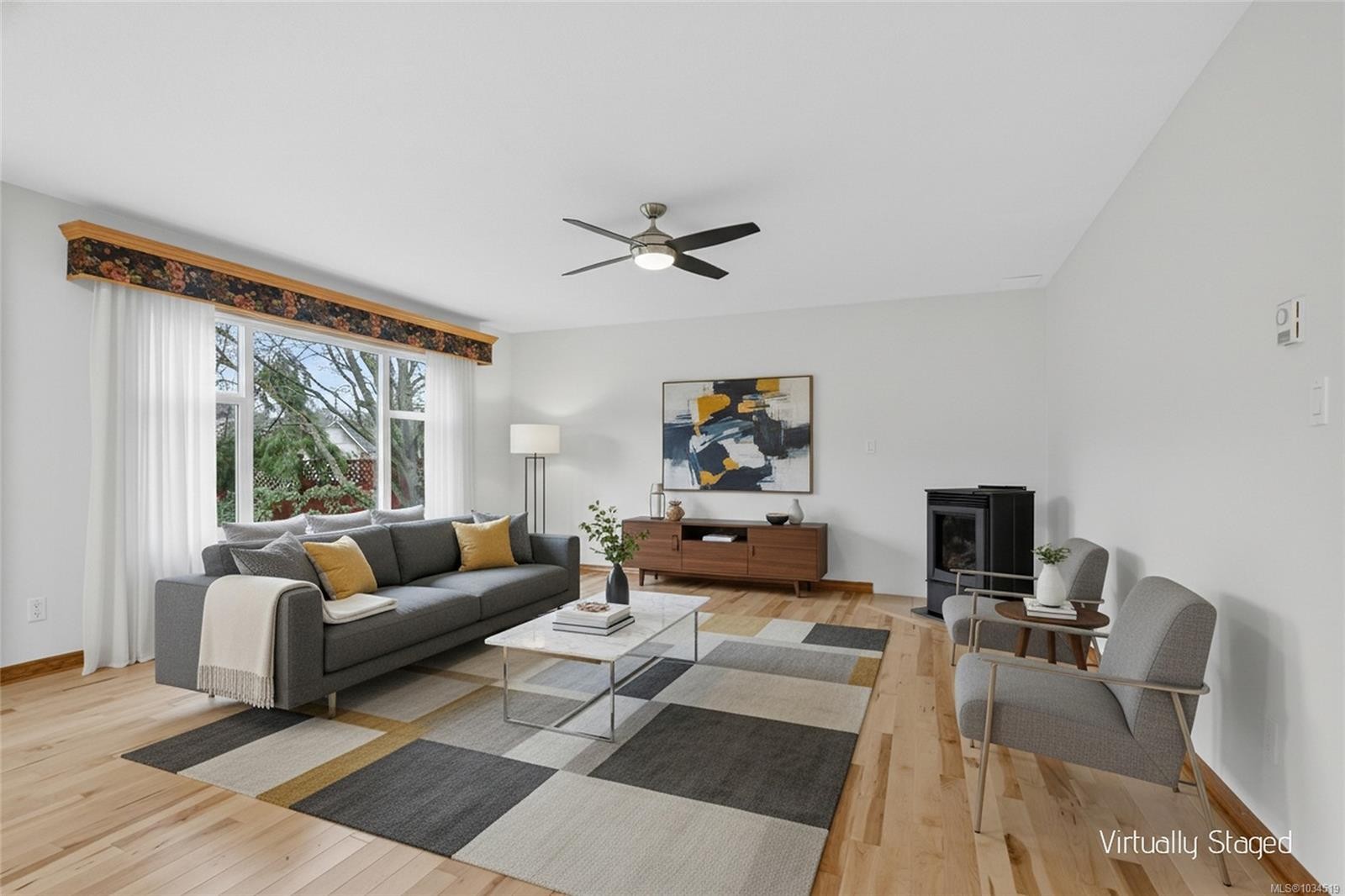 8071 Queen St, Crofton, BC