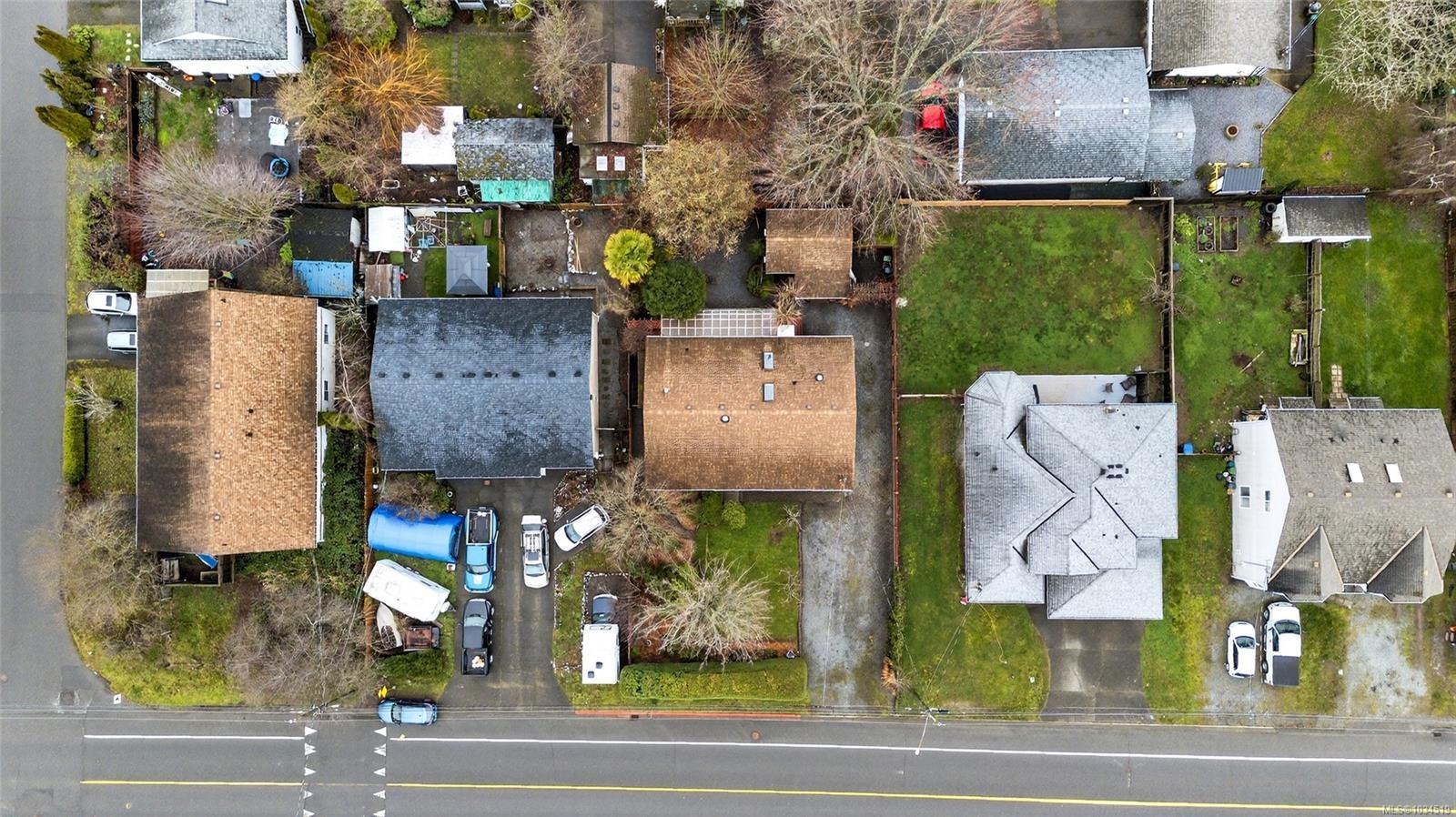 8071 Queen St, Crofton, BC