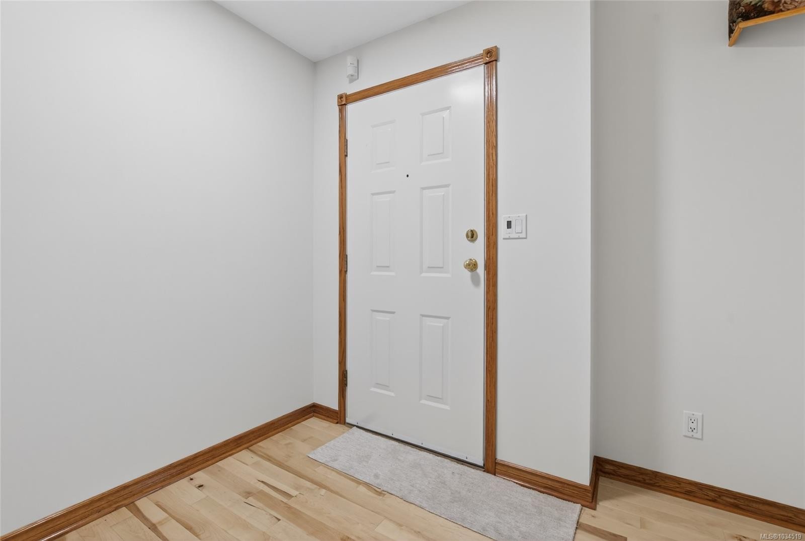 8071 Queen St, Crofton, BC