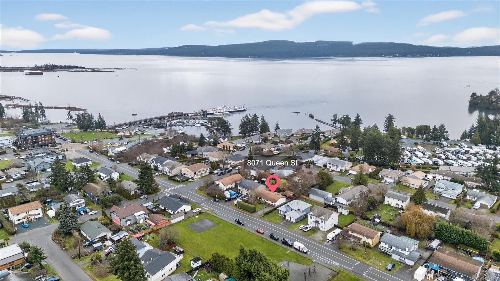 8071 Queen St, Crofton, BC