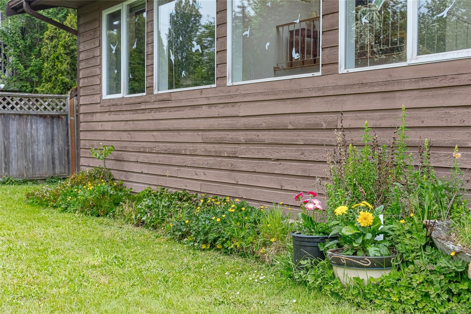 10046 Judson Pl, Sidney, BC